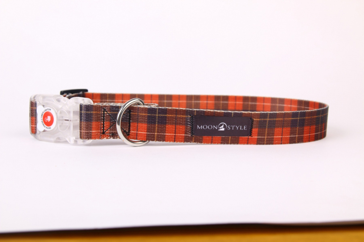 Moon Style - Obroża z klamrą LED - Szkocka krata - 20mm Moon Style - Obroża z klamrą LED - Szkocka krata - 20mm